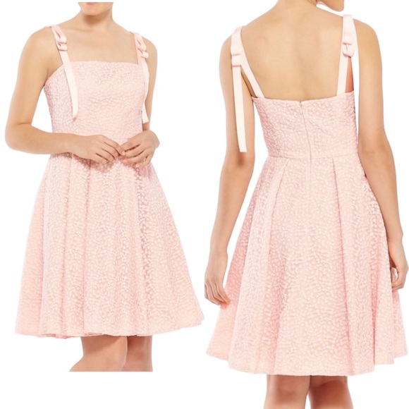 Gal Meets Glam Dress - Picture 1 of 7